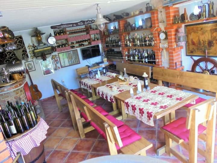 Villa Lastva Apartments Tivat Eksteriør billede
