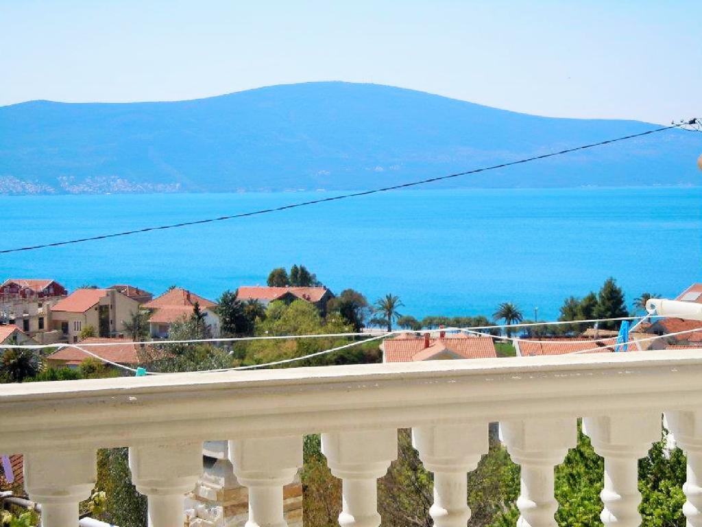 Villa Lastva Apartments Tivat Eksteriør billede