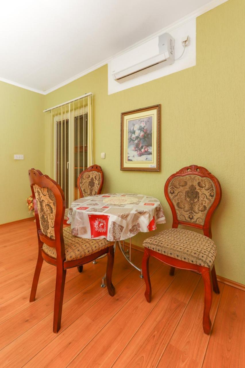 Villa Lastva Apartments Tivat Eksteriør billede