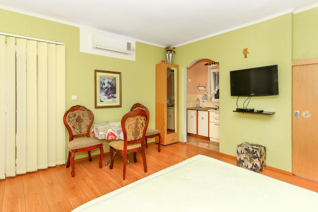 Villa Lastva Apartments Tivat Eksteriør billede